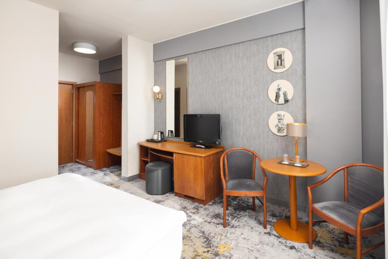 Mercure Sibiu Airport Luaran gambar